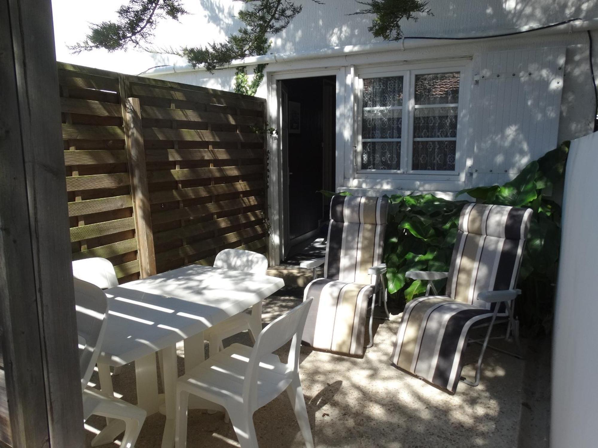Residence Fleur Des Pins - Gites & Chambres D'Hotes 생-조르주-돌레롱 객실 사진